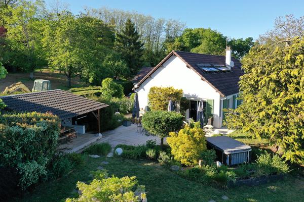 Charmante maison 200m2 habitable, commune de Garchizy