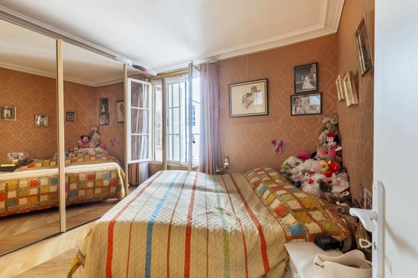 Appartement Paris 9 e - SAINT-GEORGES / HENRY MONNIER