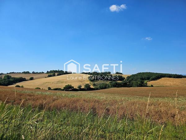 Maisons de caractère de 1700 avec cachet et pigeonnier