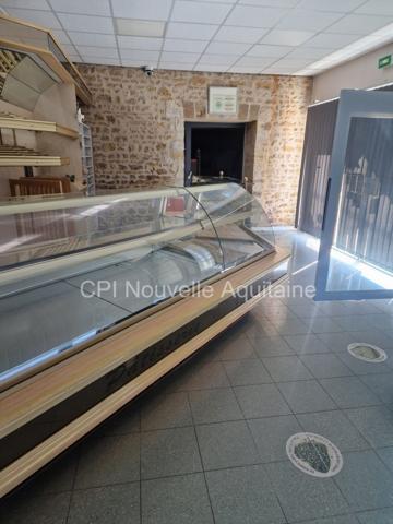 Terres-de-haute-Charente, boulangerie, pâtisserie, snacking, env 200m².