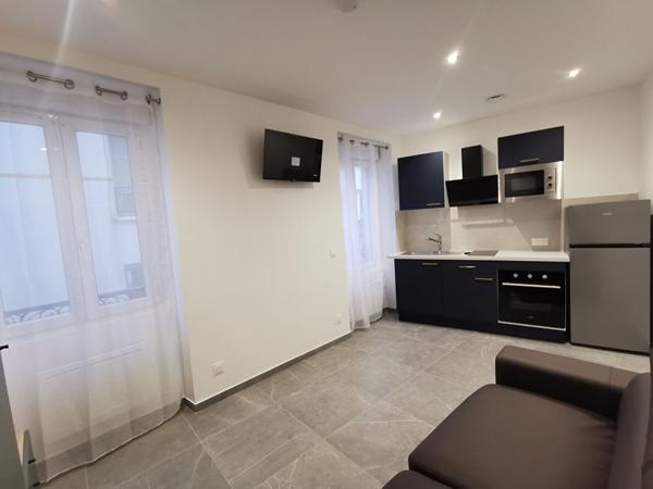 CENTRE VILLE / NEUF / TOTALEMENT EQUIPE