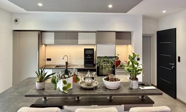 Maison individuelle avec 4 chambres à l'Isle sur La Sorgue avec piscine à deux pas du centre ville