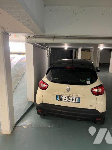 Venez découvrir ce magnifique appartement  en Duplex en rez de jardin DIGUE DE MER, garage et 2...