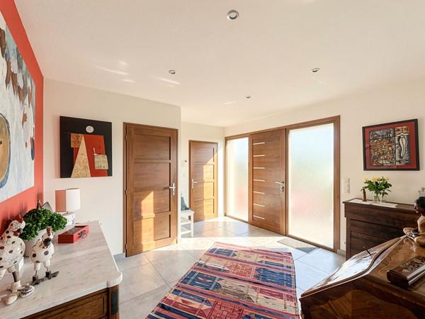 Maison d'architecte de 290m², 5 chambres et vie de plain pied. Résidence privée - Saint Caradec, Hennebont.