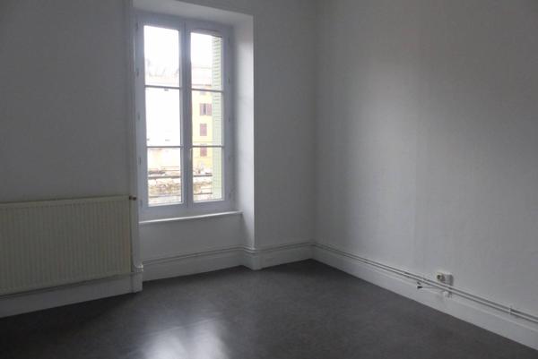 Appartement traversant T3 - 73m² - ANNONAY