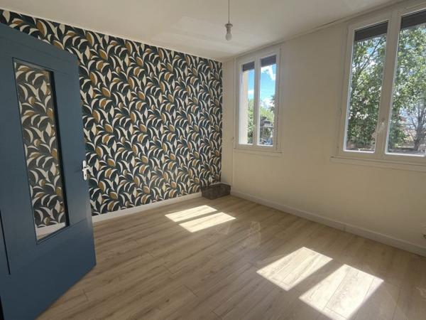 Appartement à louer 580 € CC Pechbonnieu 2 p 40 m² DPE B