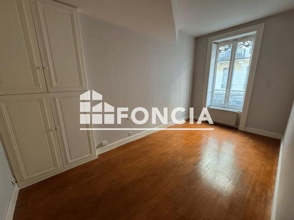 Location Appartement 2 pièces 71.27 m² - 4 RUE CHILDEBERT Lyon 69002