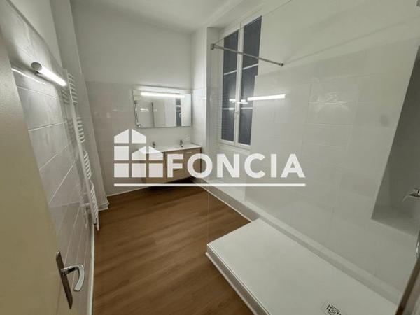 Location Appartement 2 pièces 71.27 m² - 4 RUE CHILDEBERT Lyon 69002