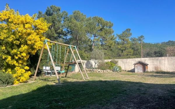 Maison à vendre    4 pièces •  Saint-Paul-Trois-Châteaux