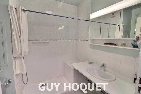 Appartement Suresnes 5 pièce(s) 145 m2