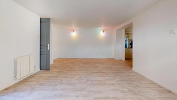 Maison de ville atypique avec extérieur proche centre-ville