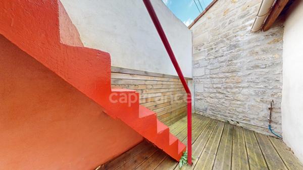 Maison de ville atypique avec extérieur proche centre-ville