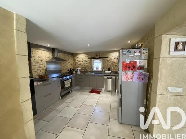 Maison à vendre 7 pièces 238 m² Courthézon