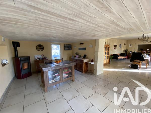 Maison à vendre 7 pièces 238 m² Courthézon