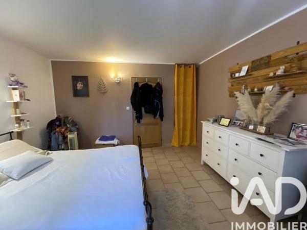 Maison à vendre 7 pièces 238 m² Courthézon