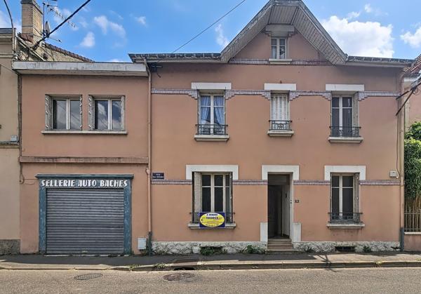 MAISON DE VILLE - BEAU POTENTIEL Saint-mihiel MAISON DE VILLE - BEAU POTENTIEL Saint-mihiel