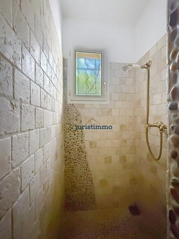 Saint-Romain-en-Viennois (84110) Une propriété provençale confidentielle dans un écrin de verdure, à proximité immédiate de Vaison-la-Romaine