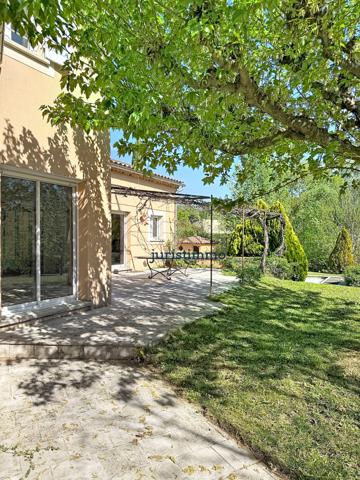 Saint-Romain-en-Viennois (84110) Une propriété provençale confidentielle dans un écrin de verdure, à proximité immédiate de Vaison-la-Romaine