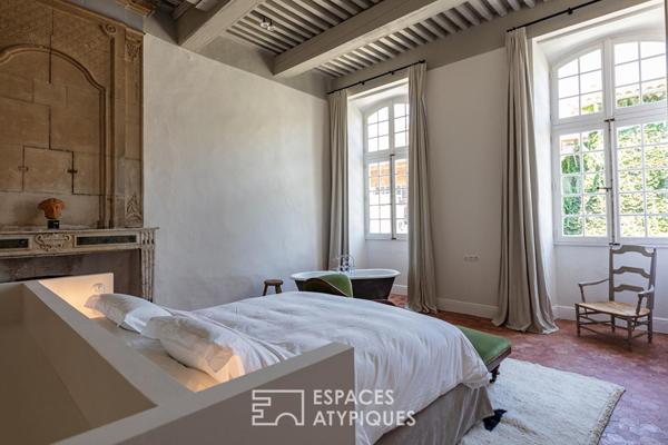 Hôtel Particulier du XVIIe revisité, en coeur de village