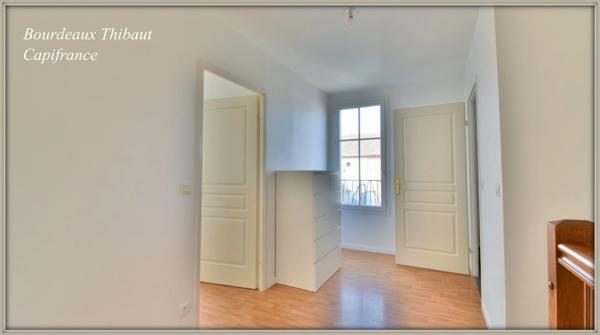 A louer une très belle maison meublée sur la commune de COMBS LA VILLE 77