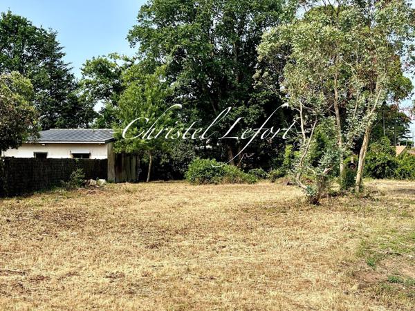 Terrain 1400 m2 - La Plaine sur Mer -  Proche plage du Cormier