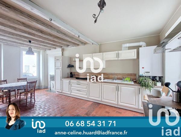 Maison de ville 5 pièces de 89 m² à Mehun-sur-Yèvre (18500)