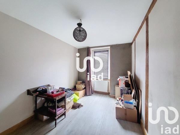 Maison de ville 5 pièces de 89 m² à Mehun-sur-Yèvre (18500)