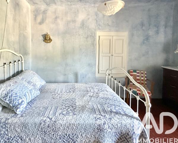 Maison à vendre 15 pièces 380 m² Saint-Cyr-sur-Mer