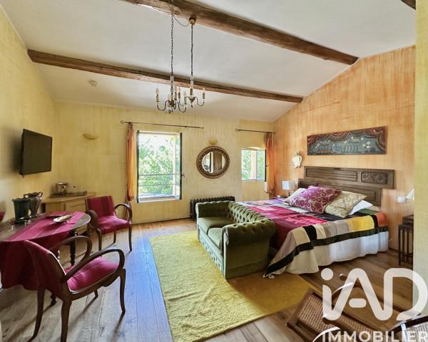 Maison à vendre 15 pièces 380 m² Saint-Cyr-sur-Mer
