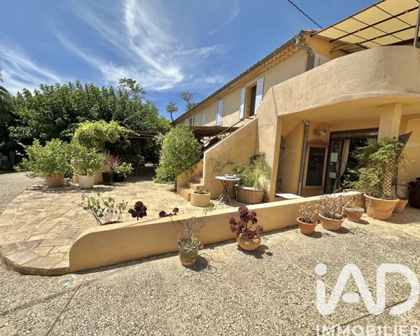 Maison à vendre 15 pièces 380 m² Saint-Cyr-sur-Mer