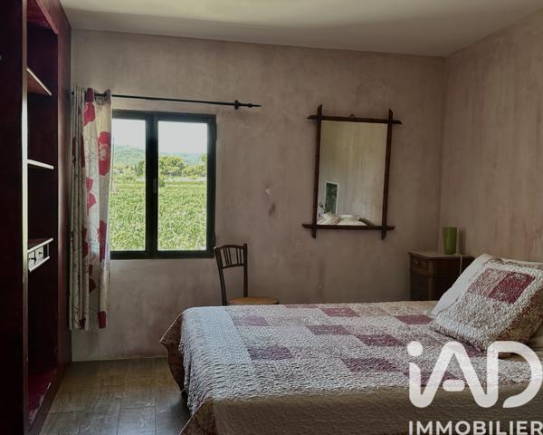 Maison à vendre 15 pièces 380 m² Saint-Cyr-sur-Mer