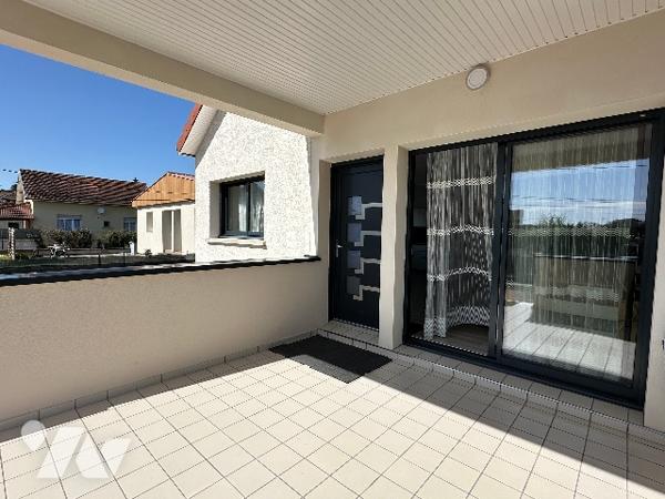 DOLE,  Maison récente de bonne construction , 5 chambres, 2 terrasses, proche centre