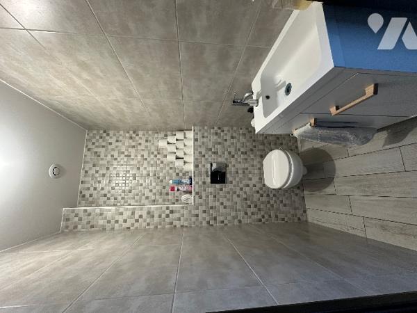 DOLE,  Maison récente de bonne construction , 5 chambres, 2 terrasses, proche centre