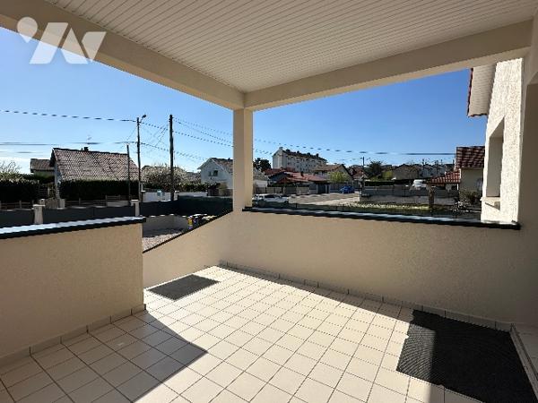 DOLE,  Maison récente de bonne construction , 5 chambres, 2 terrasses, proche centre