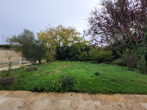Maison rénovée de plain-pied avec jardin et piscine, Lagord, proche La Rochelle