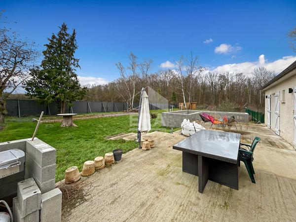 Maison familiale à Janville-sur-Juine  198 m² sur terrain de plus de 3000 m²