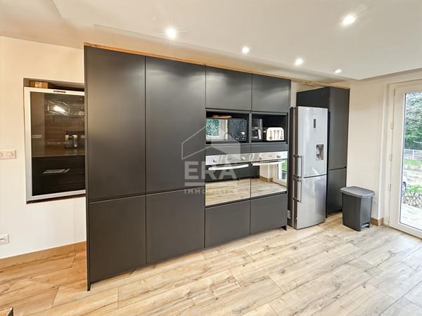 Maison familiale à Janville-sur-Juine  198 m² sur terrain de plus de 3000 m²