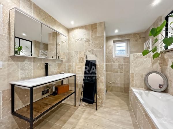 Maison familiale à Janville-sur-Juine  198 m² sur terrain de plus de 3000 m²