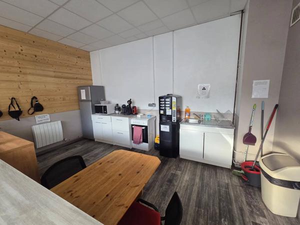 Entrepôts Centre Ville Briançon 667m2