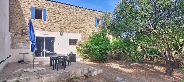 Doubles habitation de 105m² et 100m² + gîte 44m² et garage 97m² sur 545m² de terrain