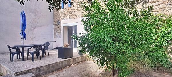 Doubles habitation de 105m² et 100m² + gîte 44m² et garage 97m² sur 545m² de terrain