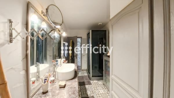 Maison
         8 pièces
        - 265 m² 399 000 € *