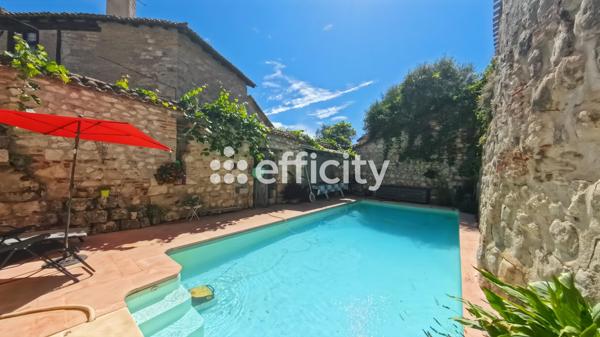 Maison
         8 pièces
        - 265 m² 399 000 € *