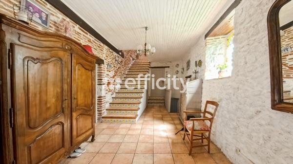 Maison
         8 pièces
        - 265 m² 399 000 € *