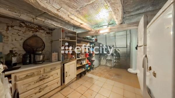 Maison
         8 pièces
        - 265 m² 399 000 € *