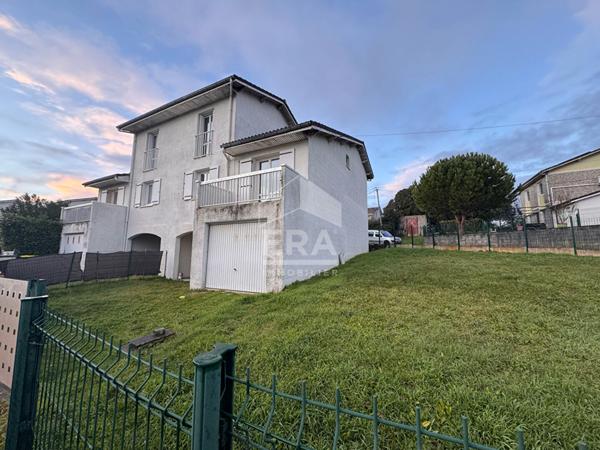 Maison à vendre à Blaye - 4 pièces, 3 chambres, garage