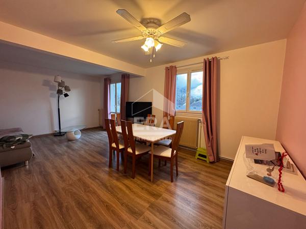 Maison à vendre à Blaye - 4 pièces, 3 chambres, garage