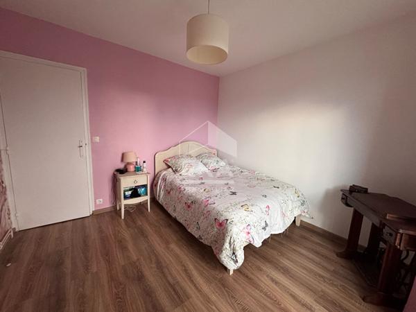 Maison à vendre à Blaye - 4 pièces, 3 chambres, garage