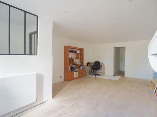 Maison rénovée 8 pièces, coeur d'Heillecourt (172 m²)