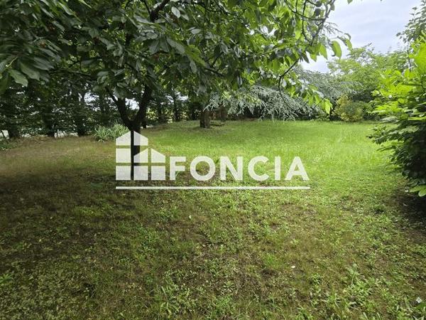 À vendre Terrain 830 m² - Bourg-en-bresse 01000